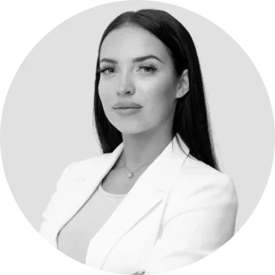 Naomi, Chief Marketing Officer