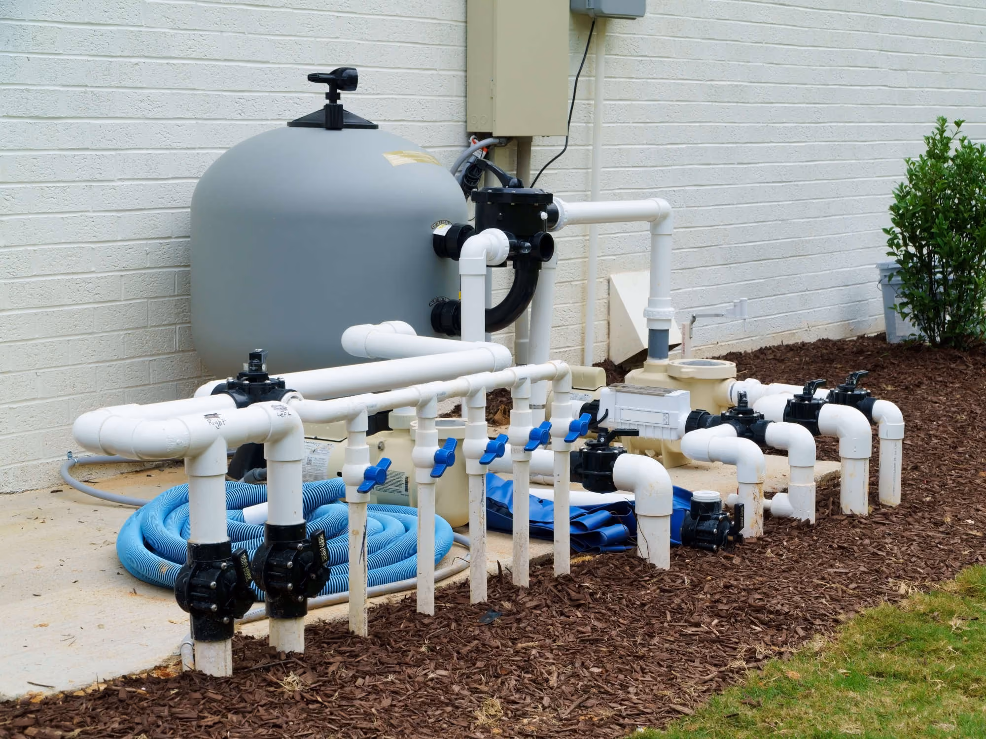 Sparkling Pools services and repairs pool equipment across Auckland, keeping pumps, filters, heaters, and automation systems running properly for residential and managed properties.