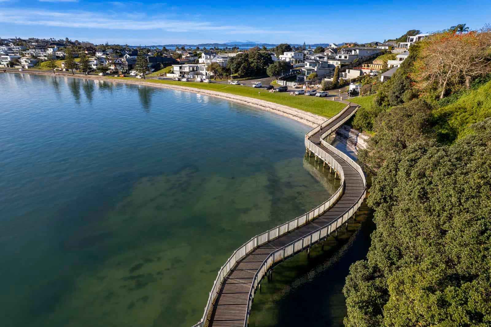 Sparkling Pools provides professional pool maintenance, repairs, and renovations for homeowners and property managers in Bucklands Beach.