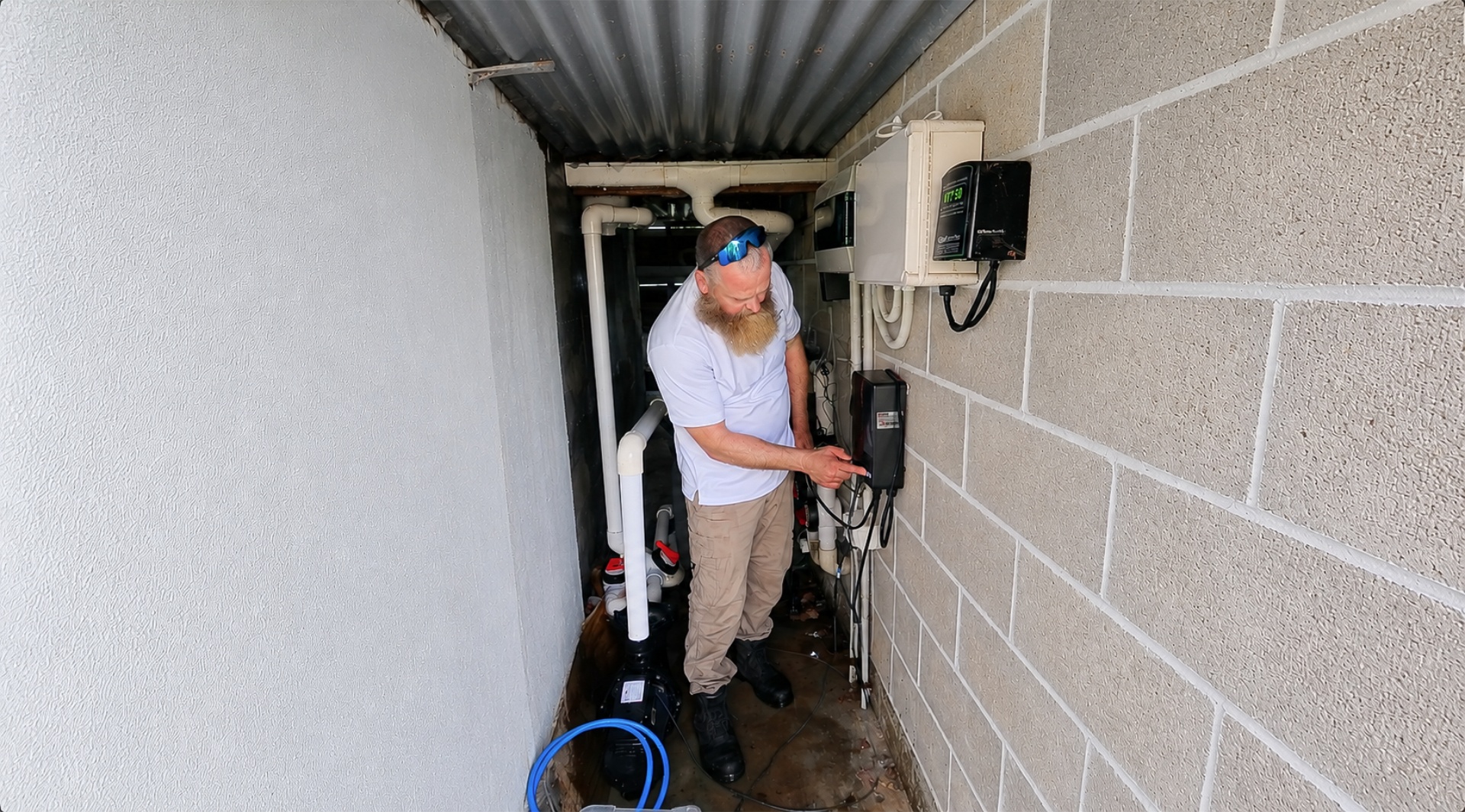 Sparkling Pools repairs pool pumps, filters, heaters, and other equipment for Auckland homeowners and property managers, getting your pool back up and running properly.