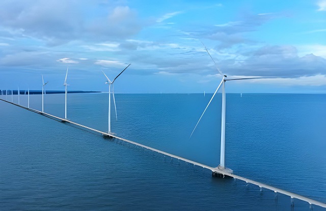 wind energy onshore and offshore
