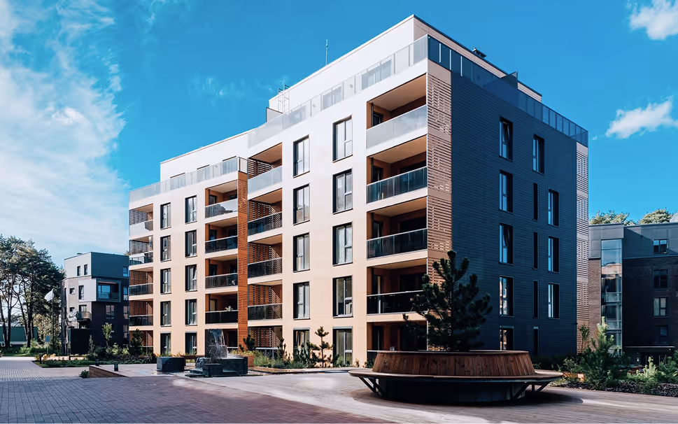 12 Top Property Management KPIs for Managers in 2025