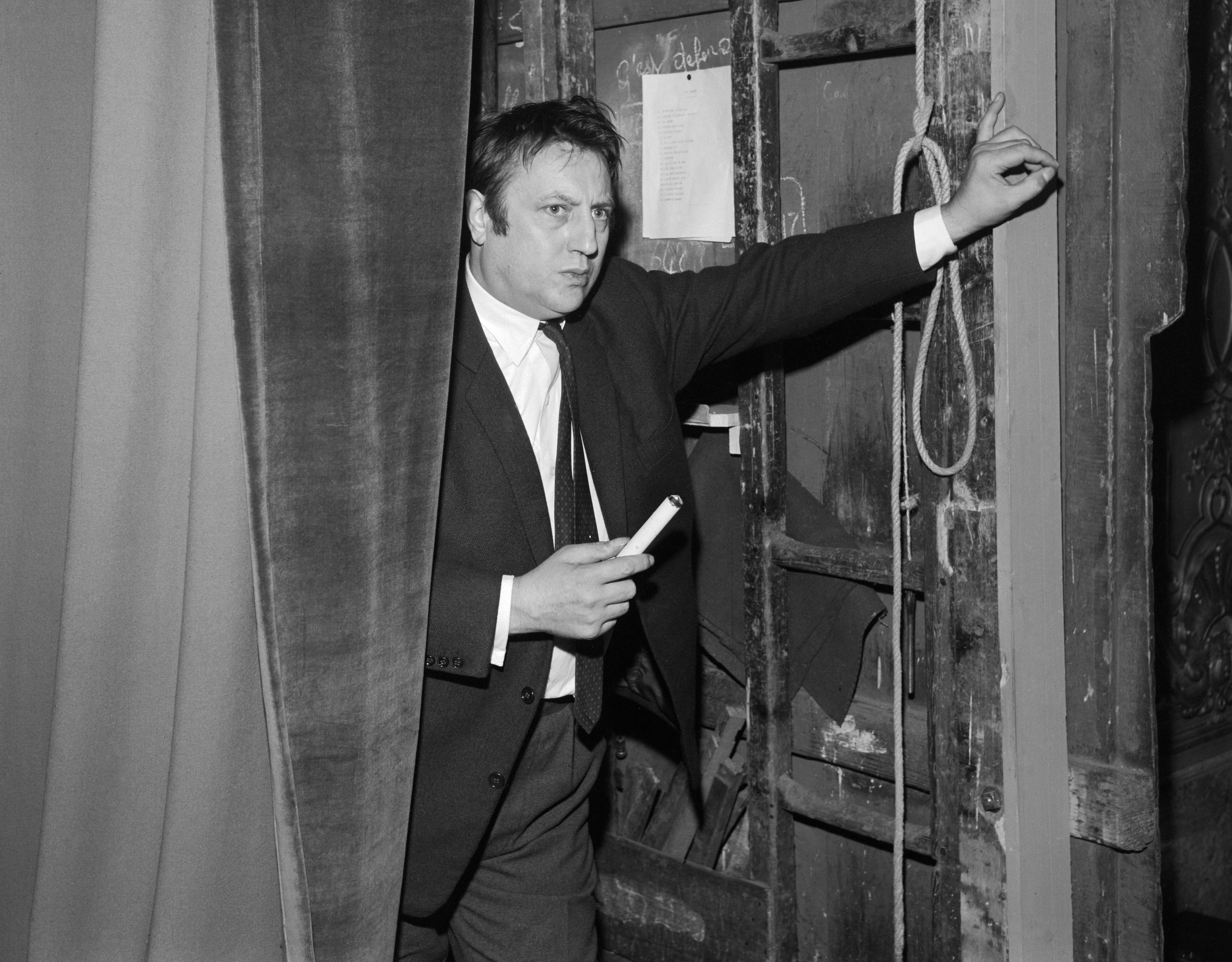 Raymond Devos en coulisses