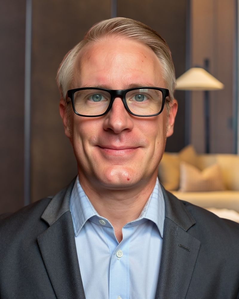 Bryan Larson, PMHNP