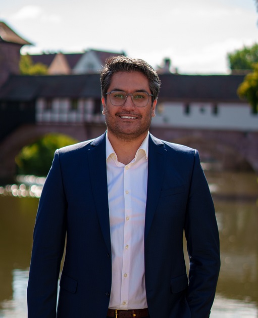 Ansprechpartner Erfan Esmi