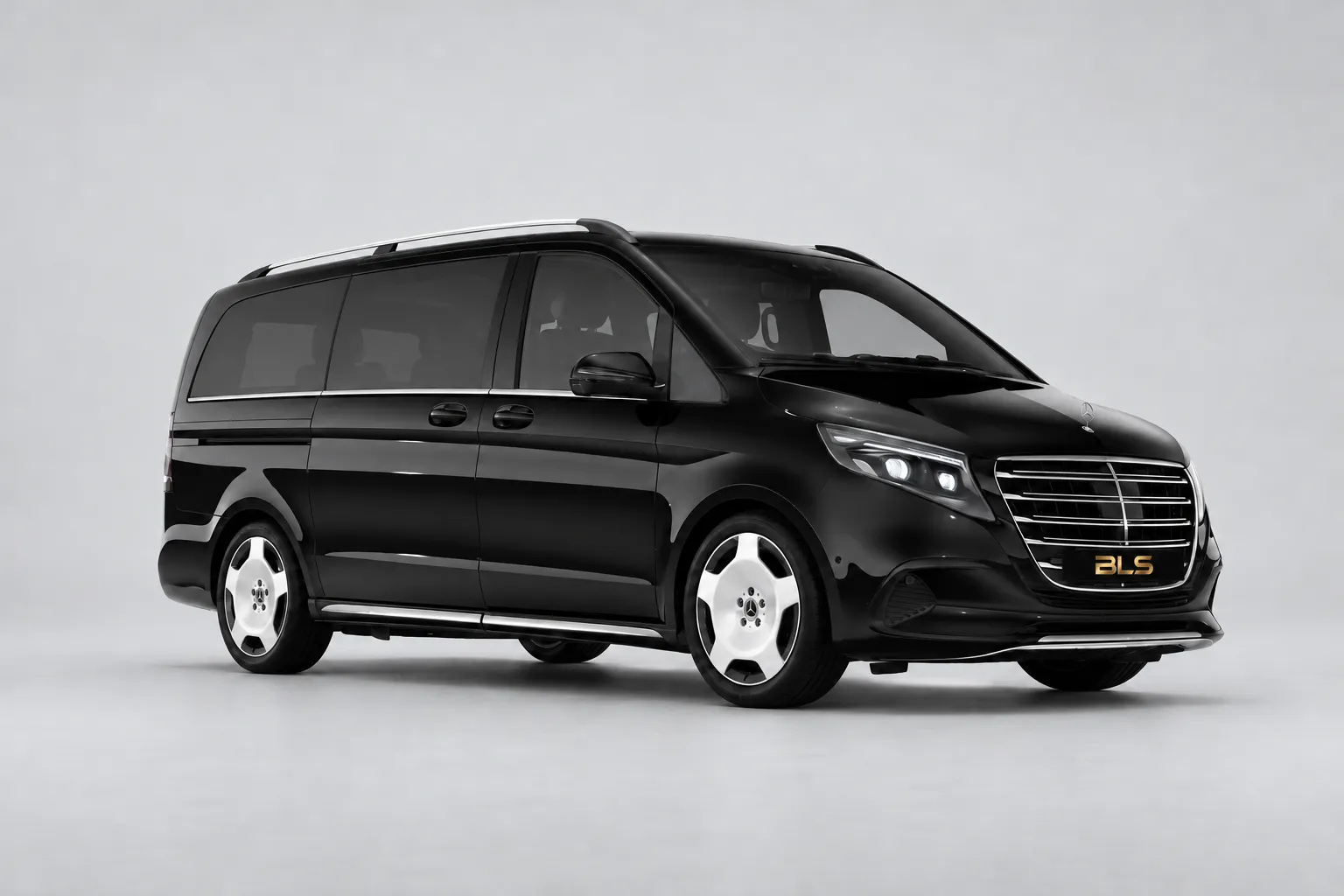 Van – schwarze Mercedes V-Klasse von Bey Limousine Service