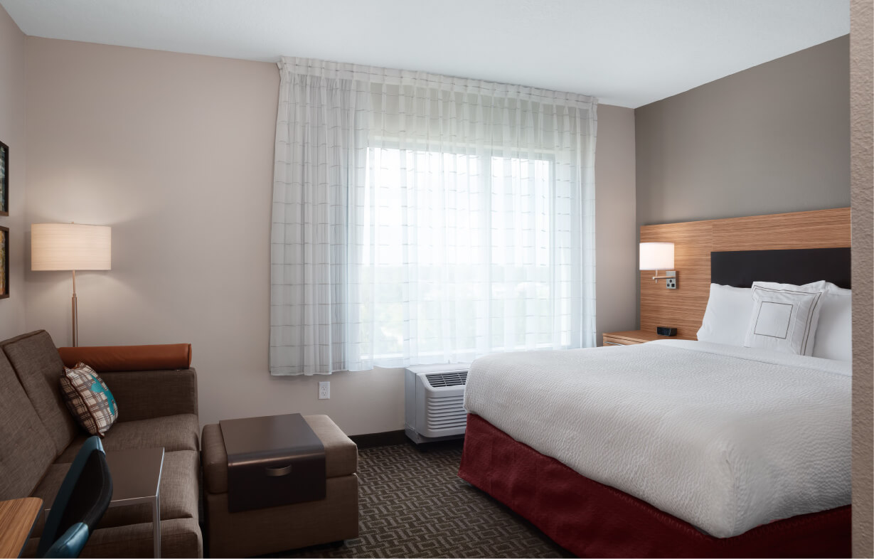 king bed studio room