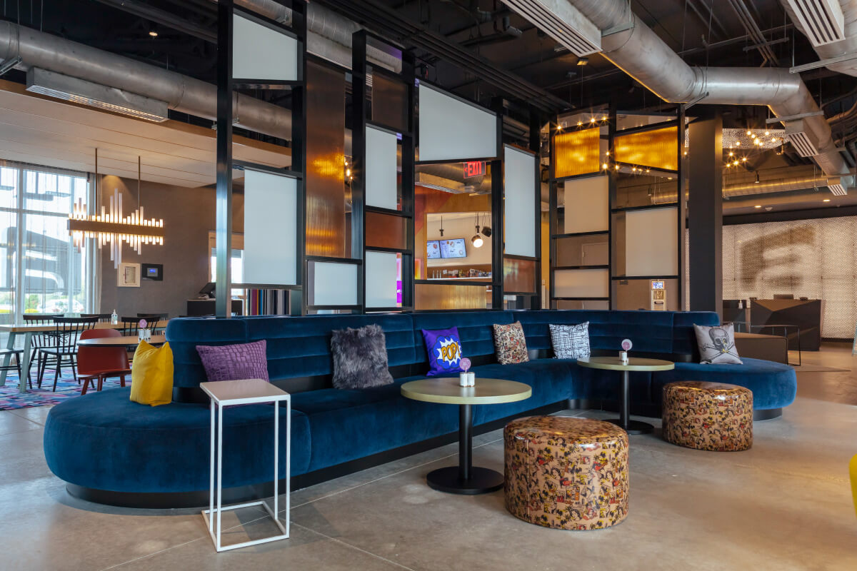 remox lounge