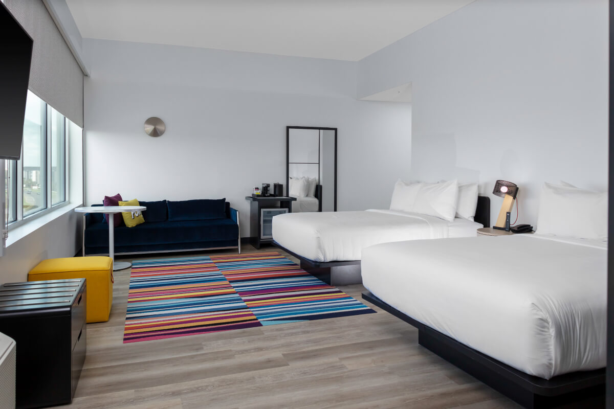 queen deluxe room