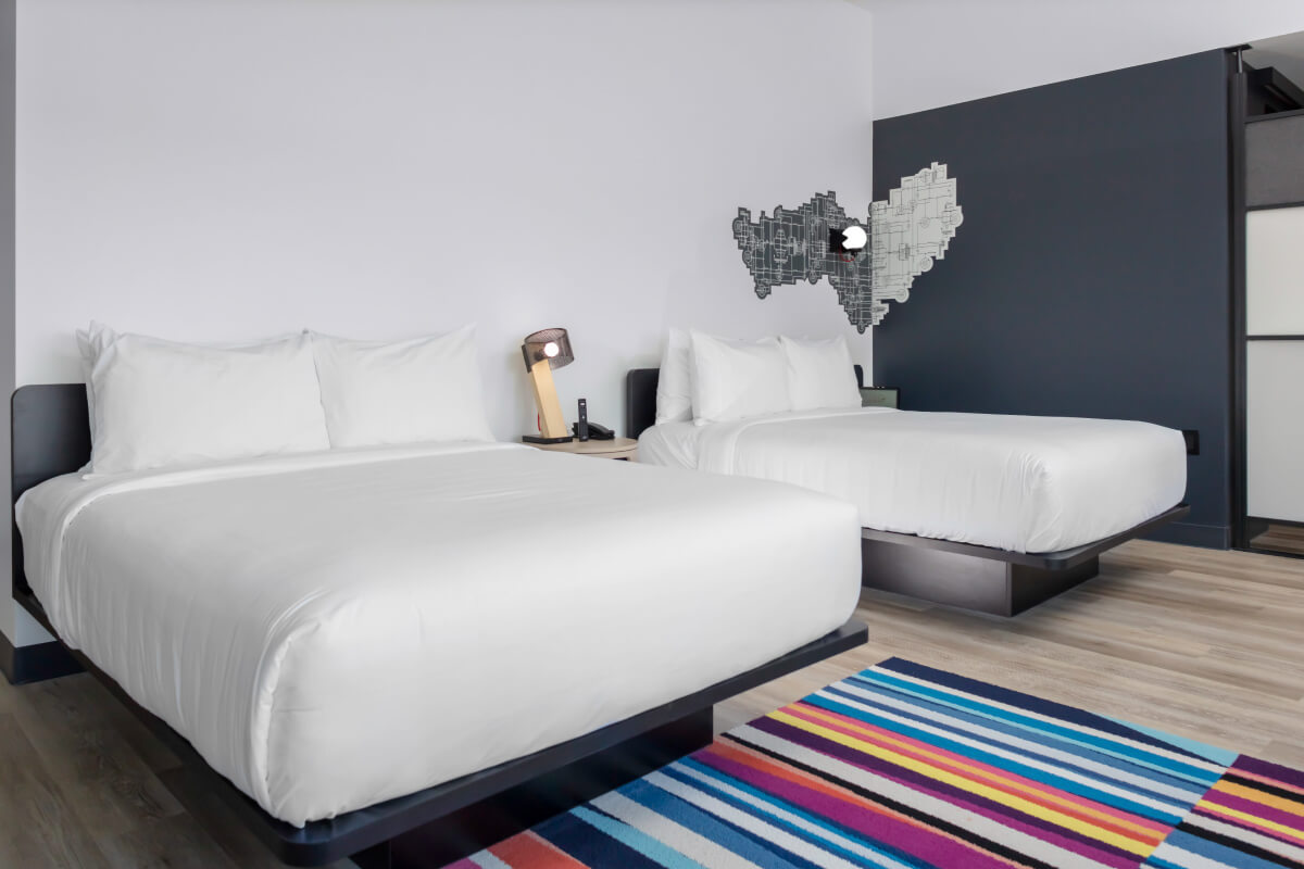 queen room with two beds