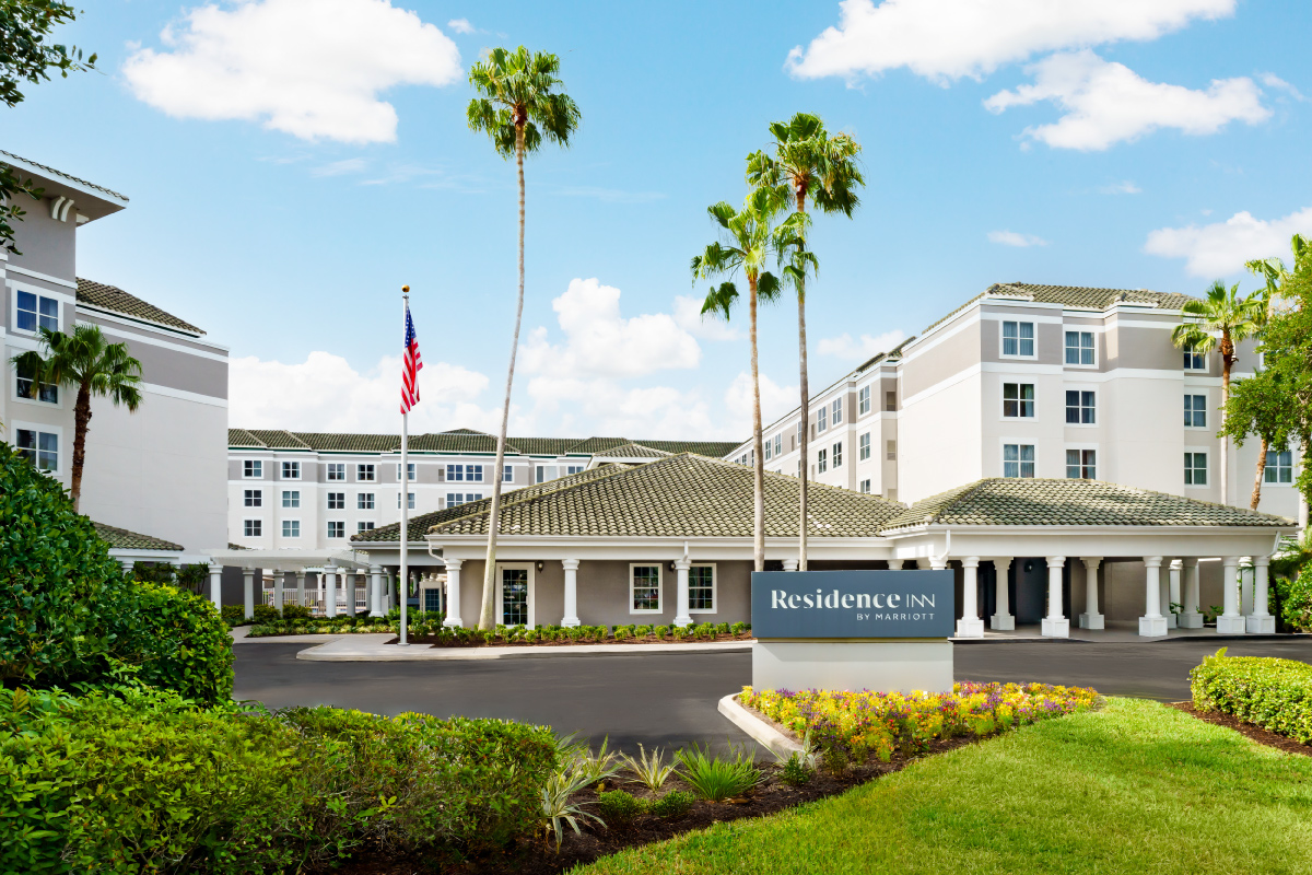 the residence inn with palm trees
