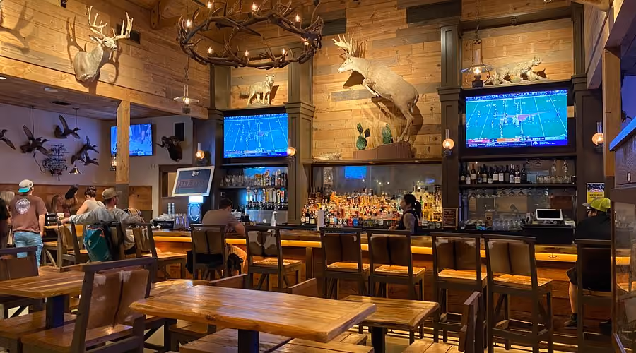 Pinkerton's San Antonio interior