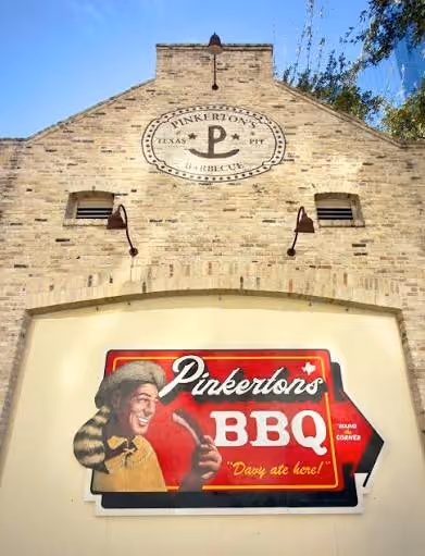 Pinkerton's San Antonio neon sign