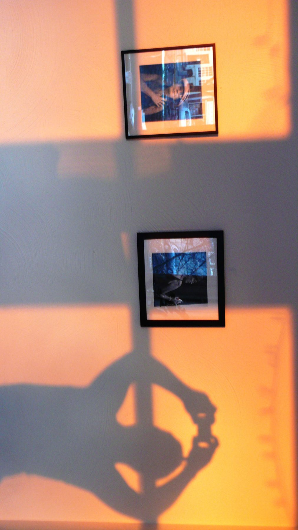 Foto on wall