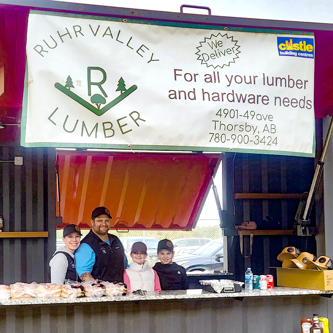 Ruhr Valley Lumber Celebrates Customers at Annual BBQ