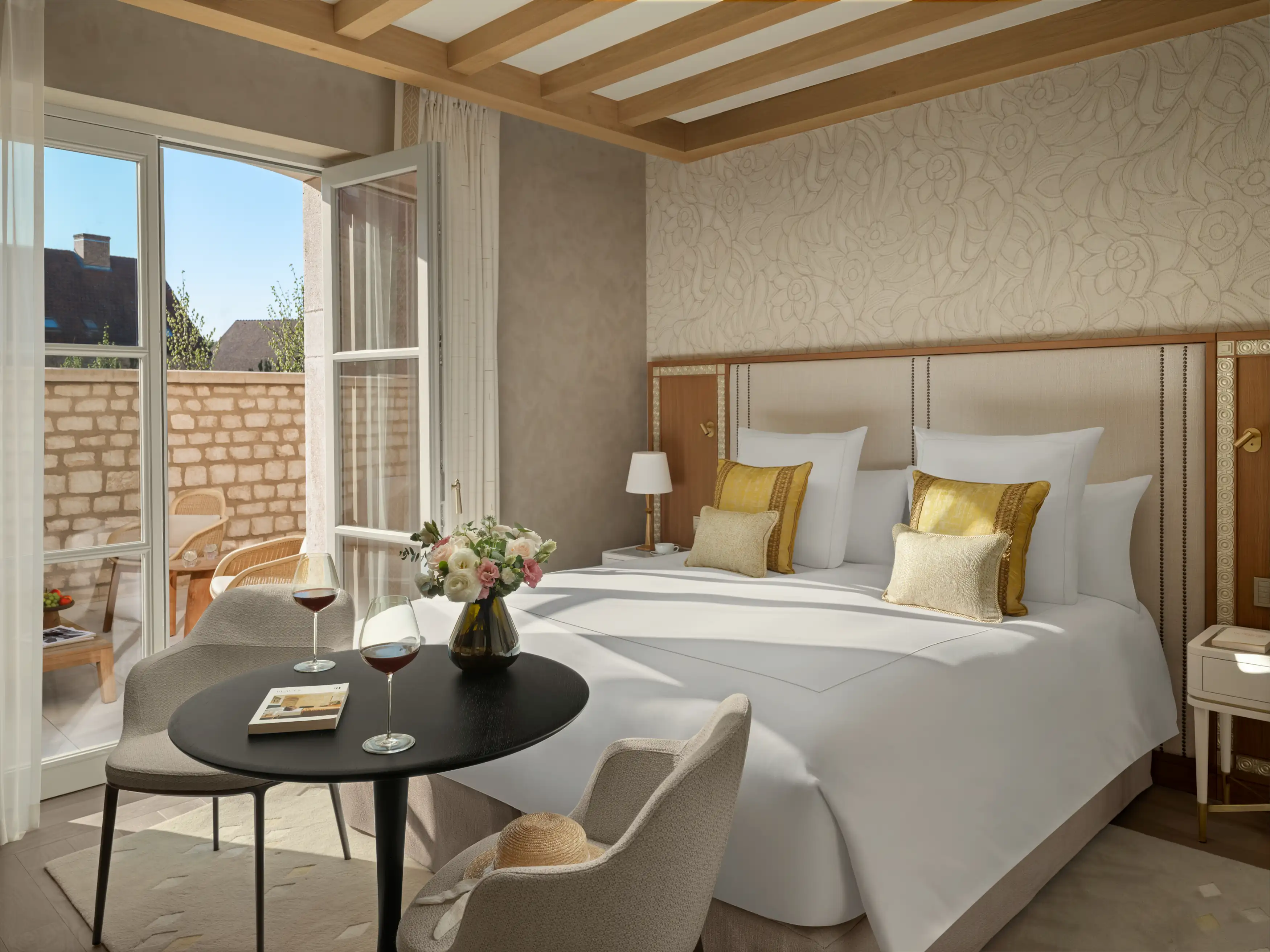 Chambre Bourgogne au Chateau de la Commaraine