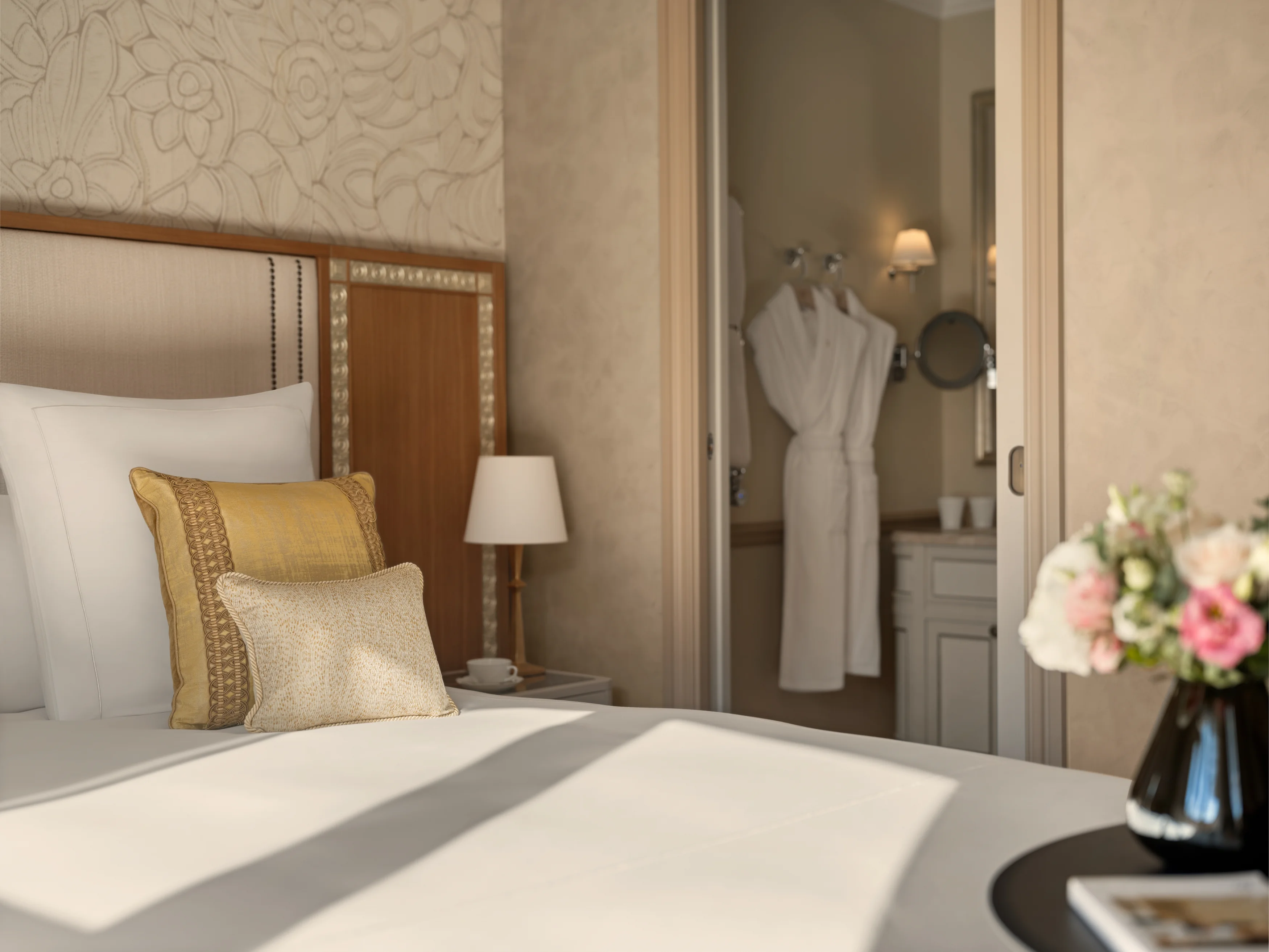 Detail decoratif de la Chambre Bourgogne, matieres naturelles et tons clairs