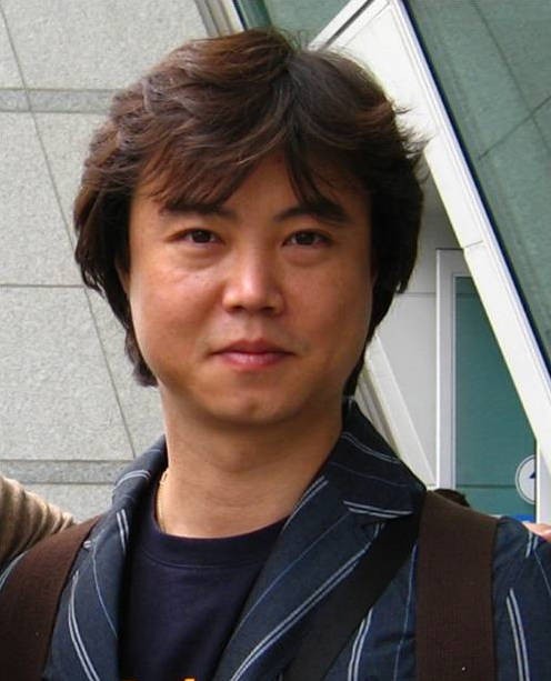Kim Bongsoo, artist portrait