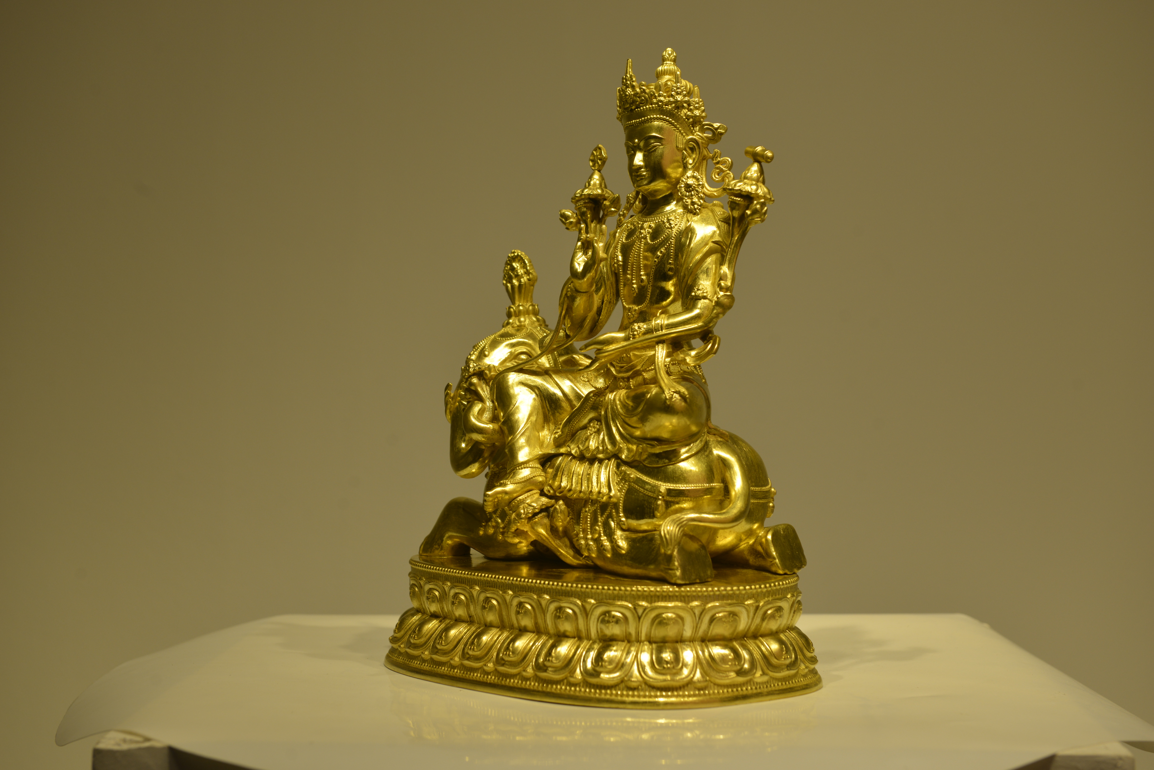Samantabhadra Bodhisattva — Side view of the composition