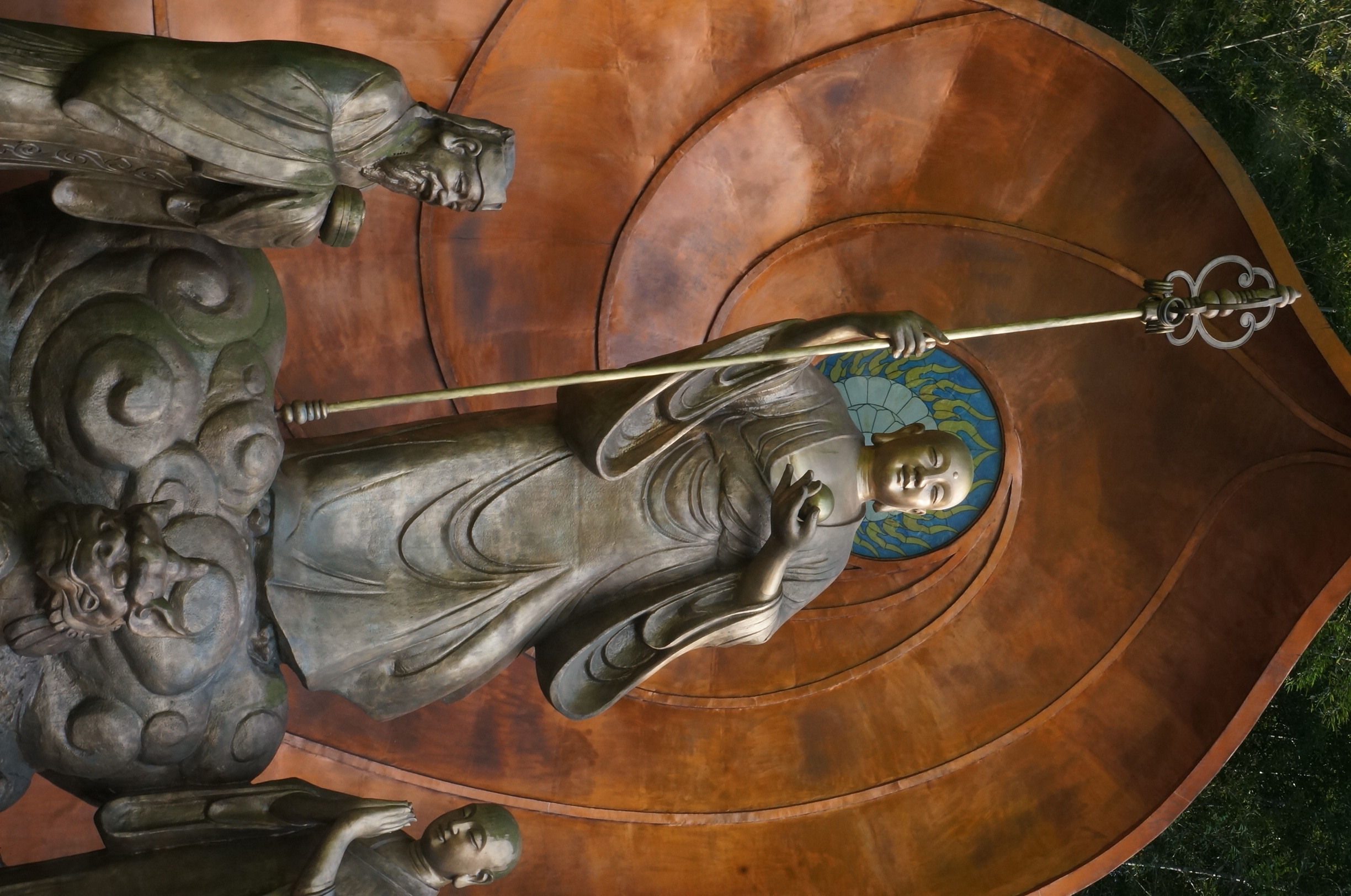 Land of the Kasaya — A closer view of the central figure