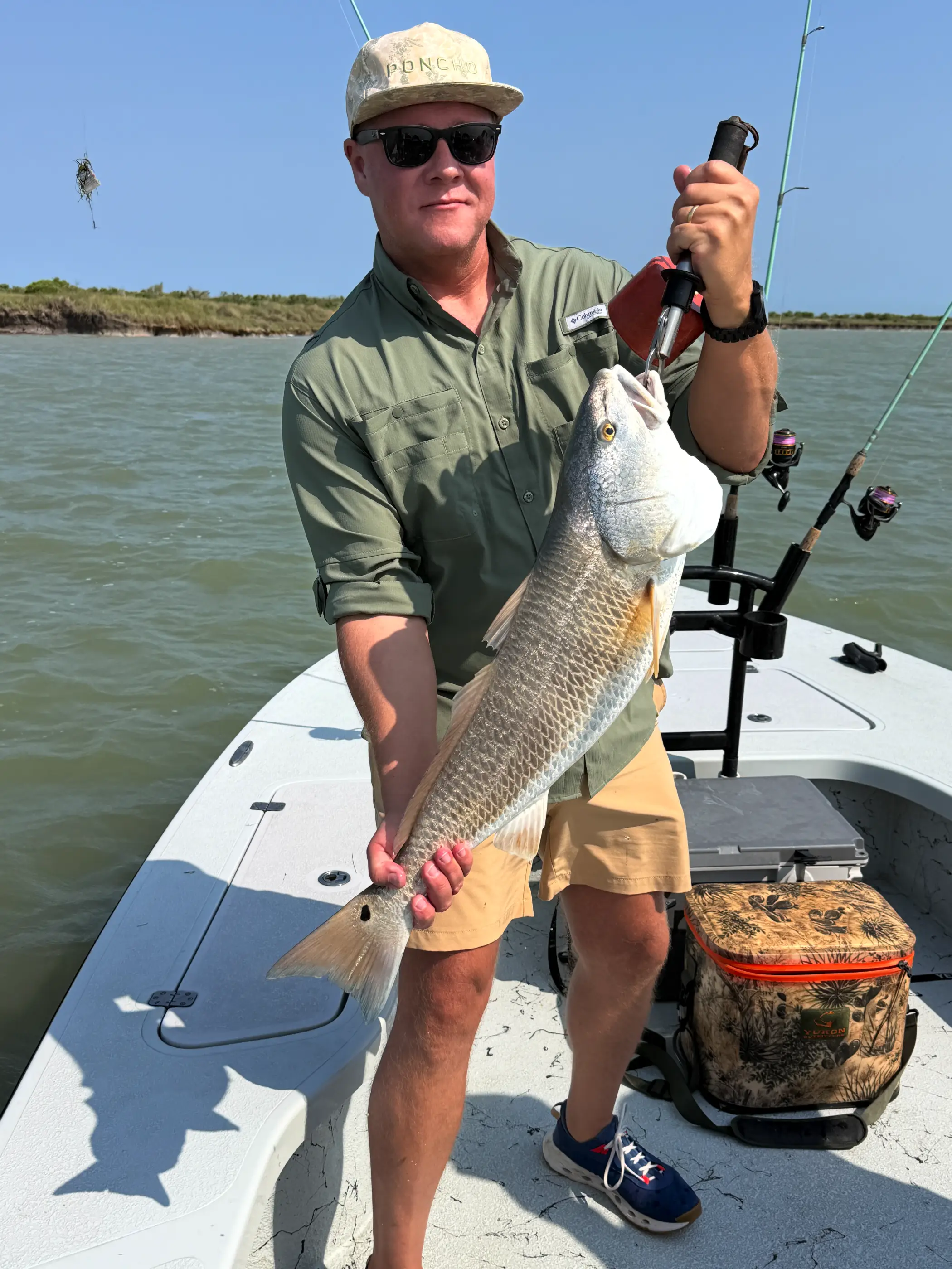Inshore fishing charter near Aransas Pass with Redfish Bay Marina