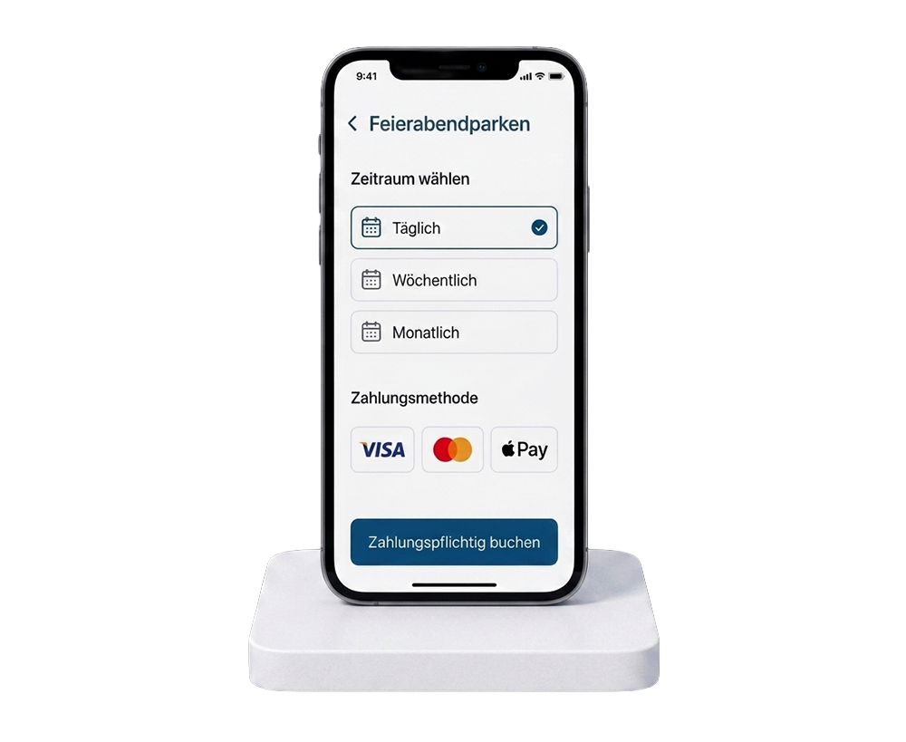 Smartphone mit der Buchungsansicht für Feierabendparken. Auswahl zwischen täglichem, wöchentlichem und monatlichem Zeitraum, Zahlungsmethoden Visa, Mastercard und Apple Pay sowie ein Button „Zahlungspflichtig buchen".