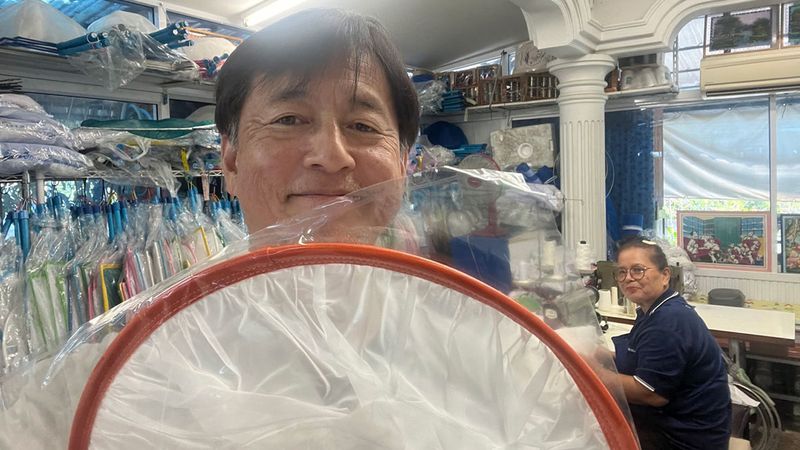タイのエビ養殖専門の網製造工場