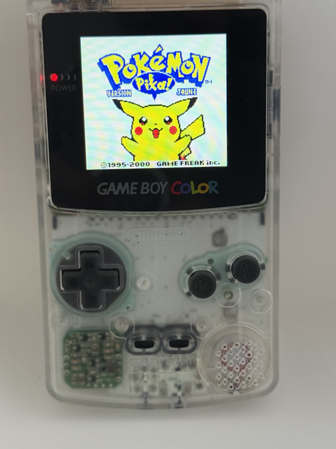 Écran rétroéclairé de la Game Boy Color allumé