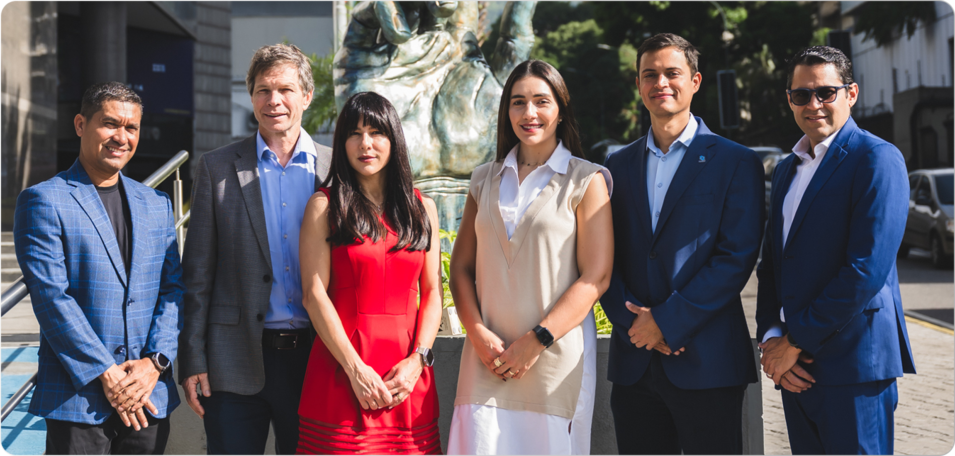 Equipo directivo de Zetta en el reconocimiento Great Place to Work 2024-2025