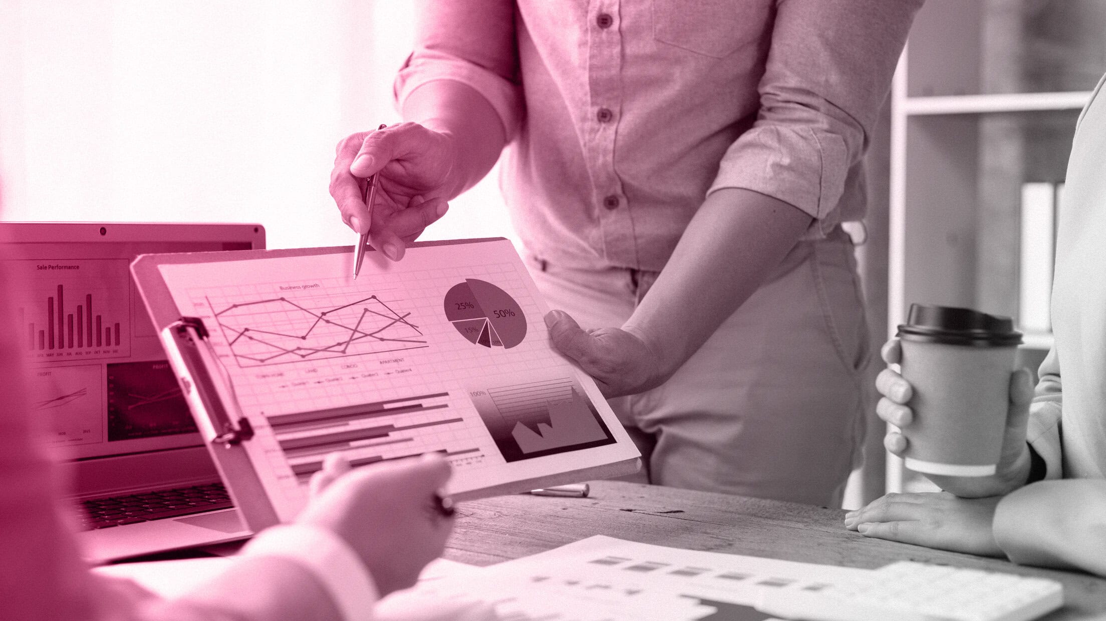 The Breach Between Marketing and Sales: Why Sales and Marketing Still Aren’t Aligned (and How to Fix It in 2026)