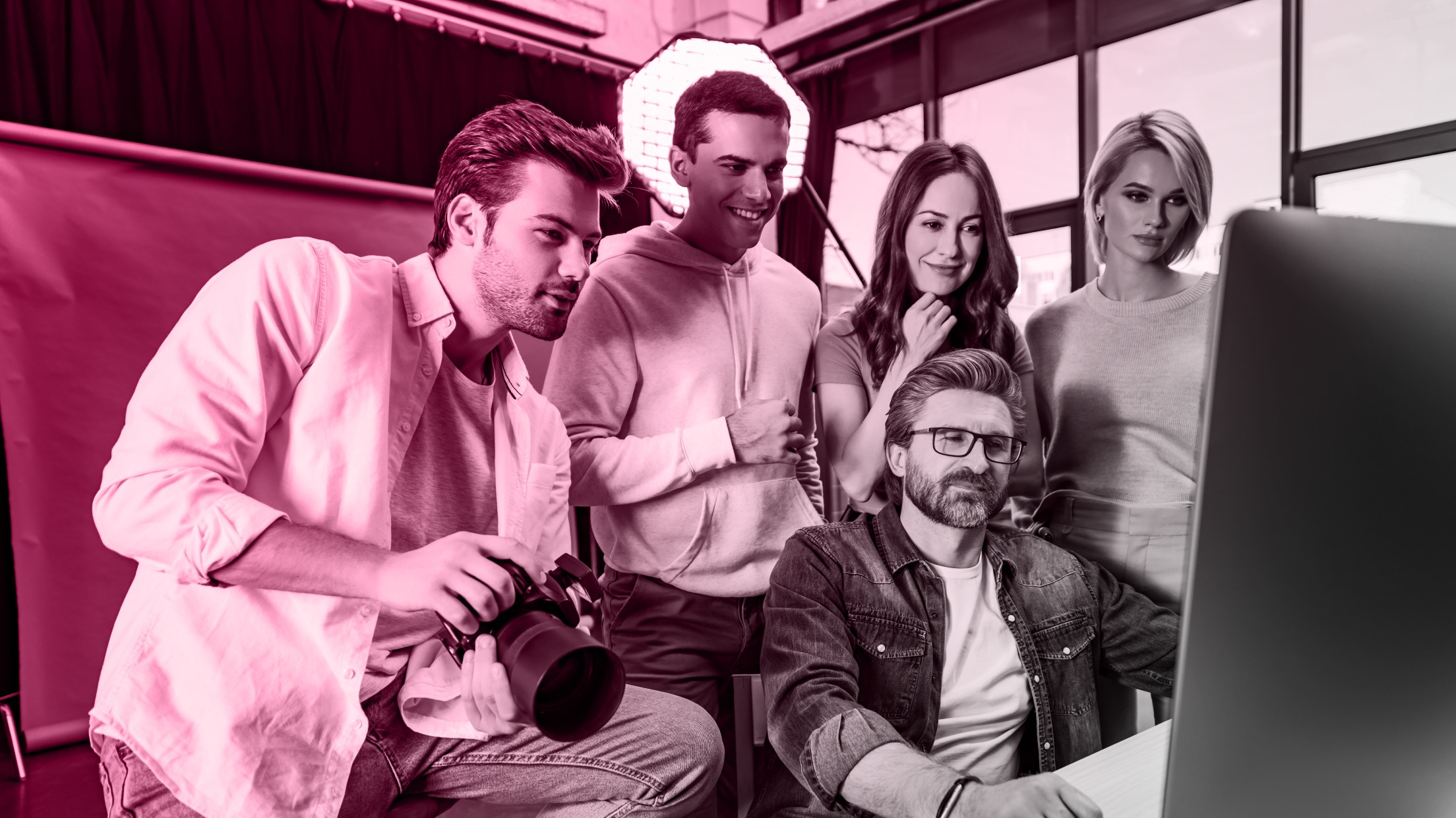Creating Original Content: How to Balance Trending Content on Social Media Platforms