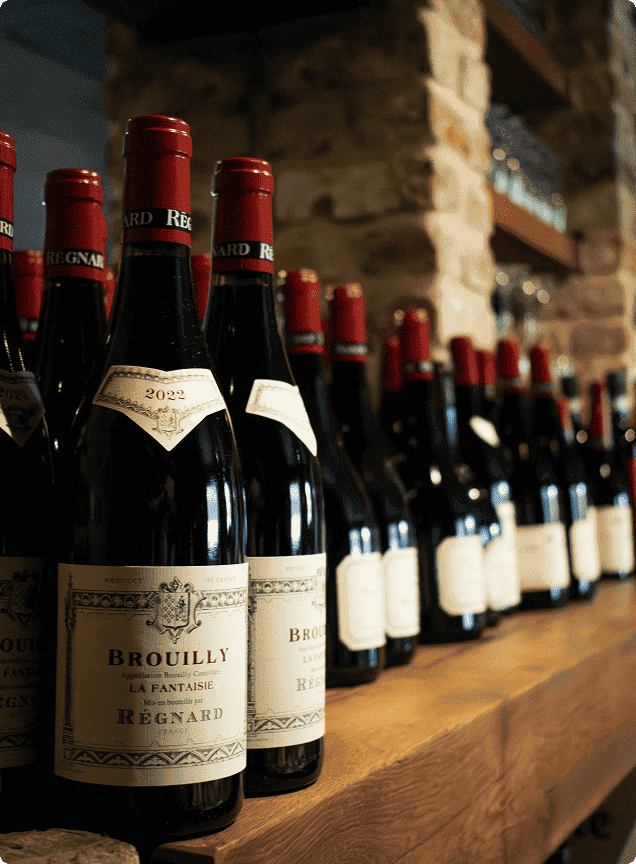 Vous souhaitez seulement boir un verre ou découvrir de nouveau vin ? C'est l'endroit parfait pour vous ! 