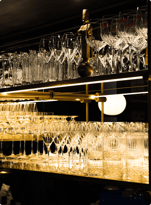 Pour un verre entre amis, ou grignotter rendez-vous dans notre espace bar