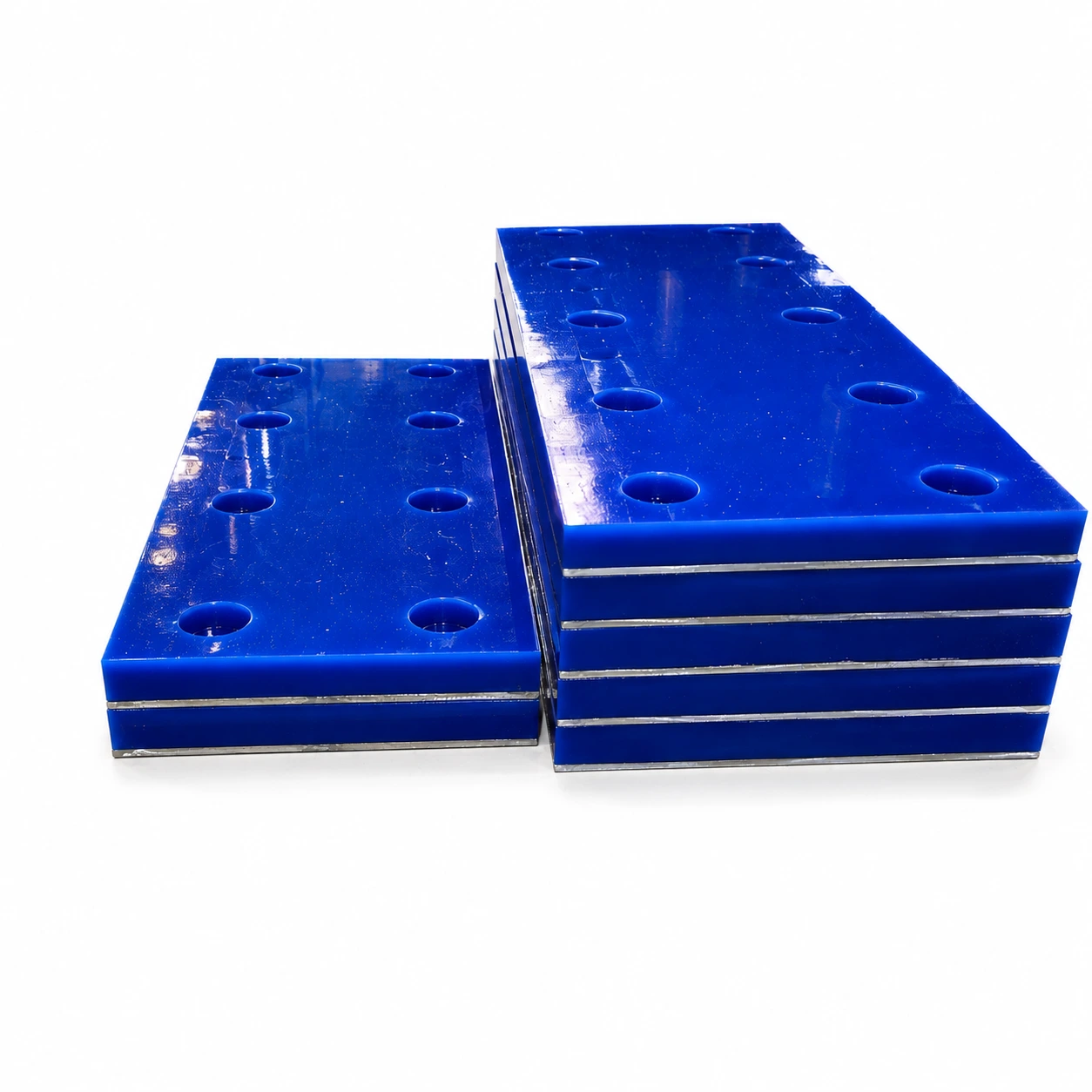 Plaques et garnitures d'usure en polyuréthane coulé sur support d'acier — protection contre l'abrasion, Soremag Québec