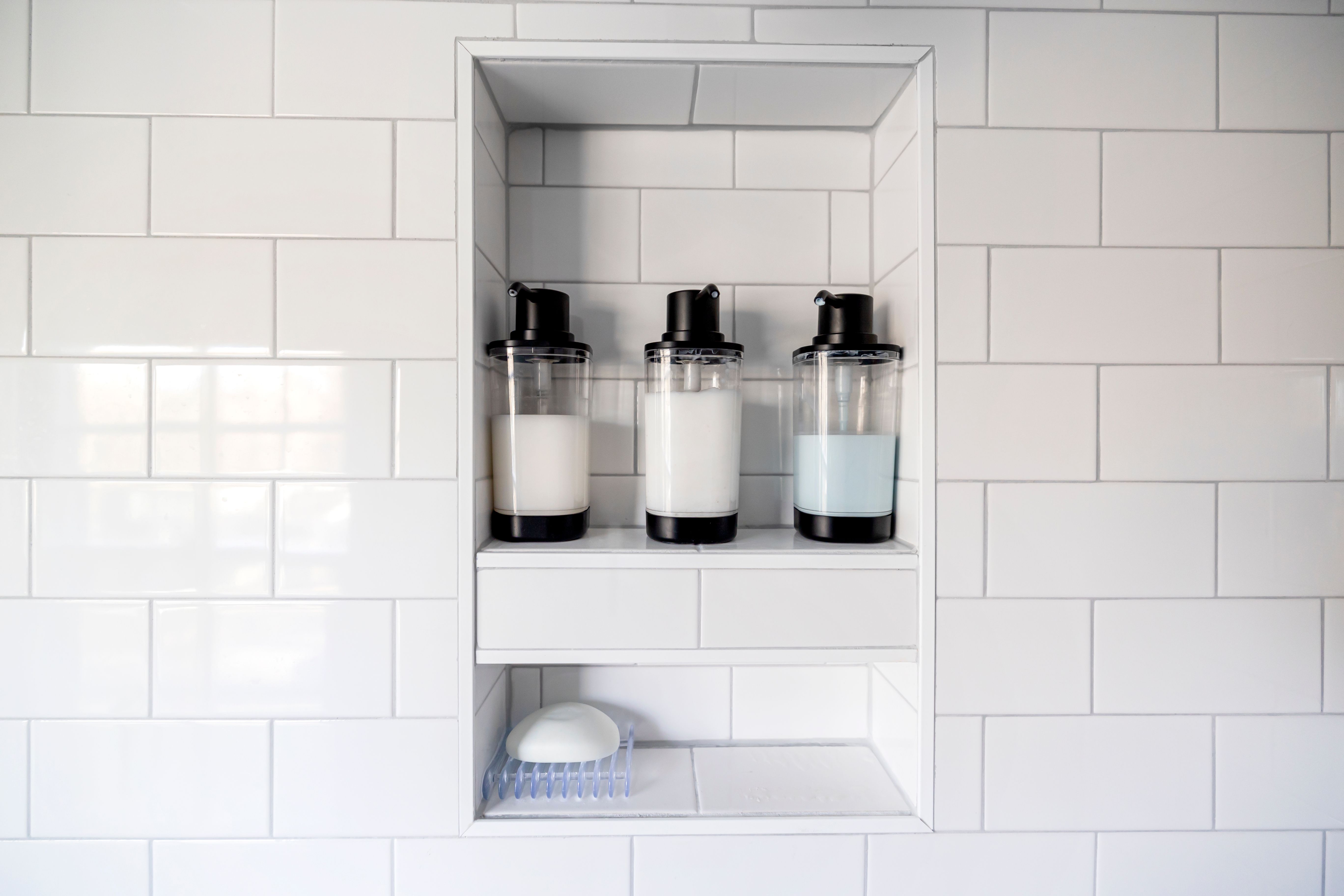 Built-in shower shelf niche and accessories
