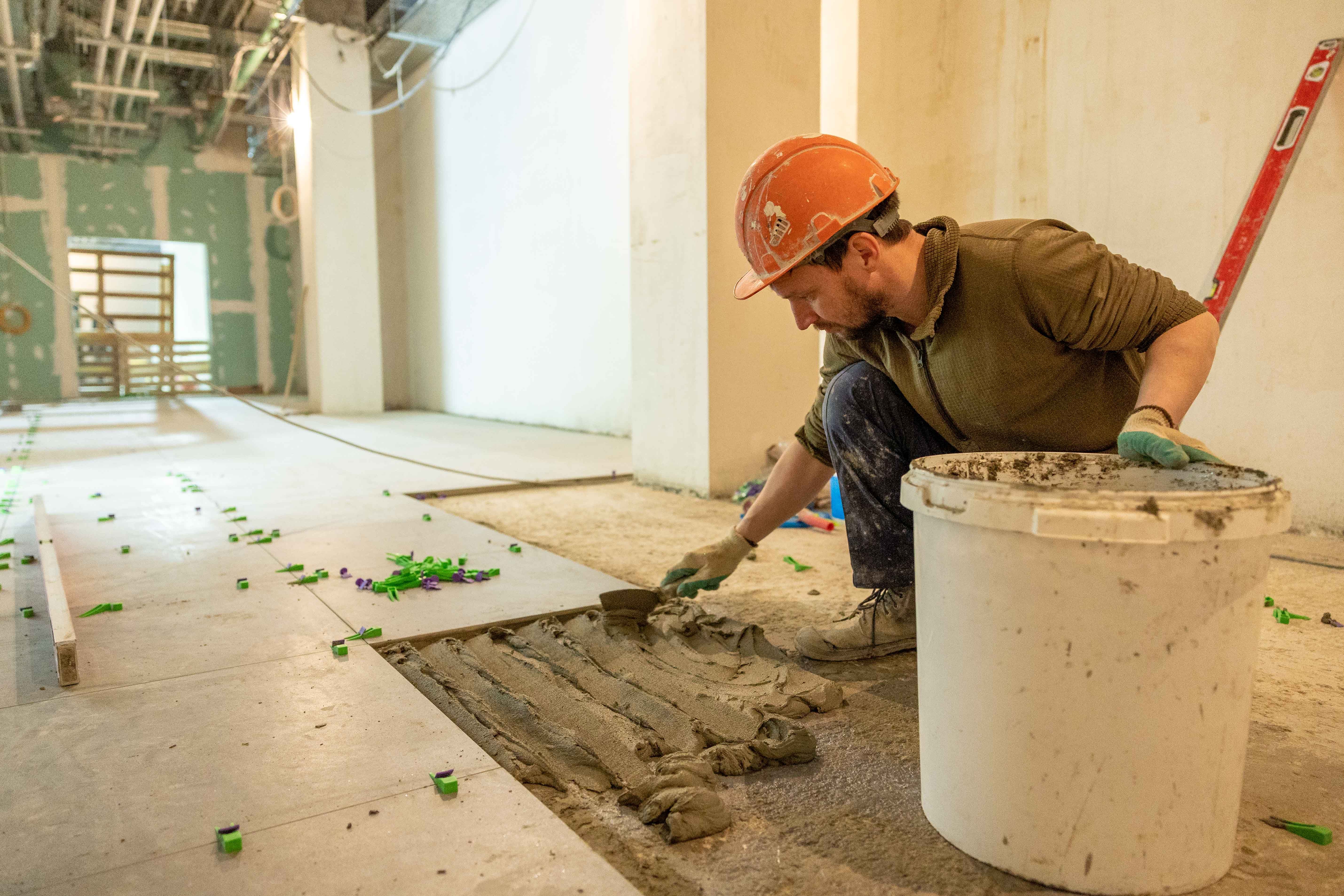 Installing bathroom floor tile