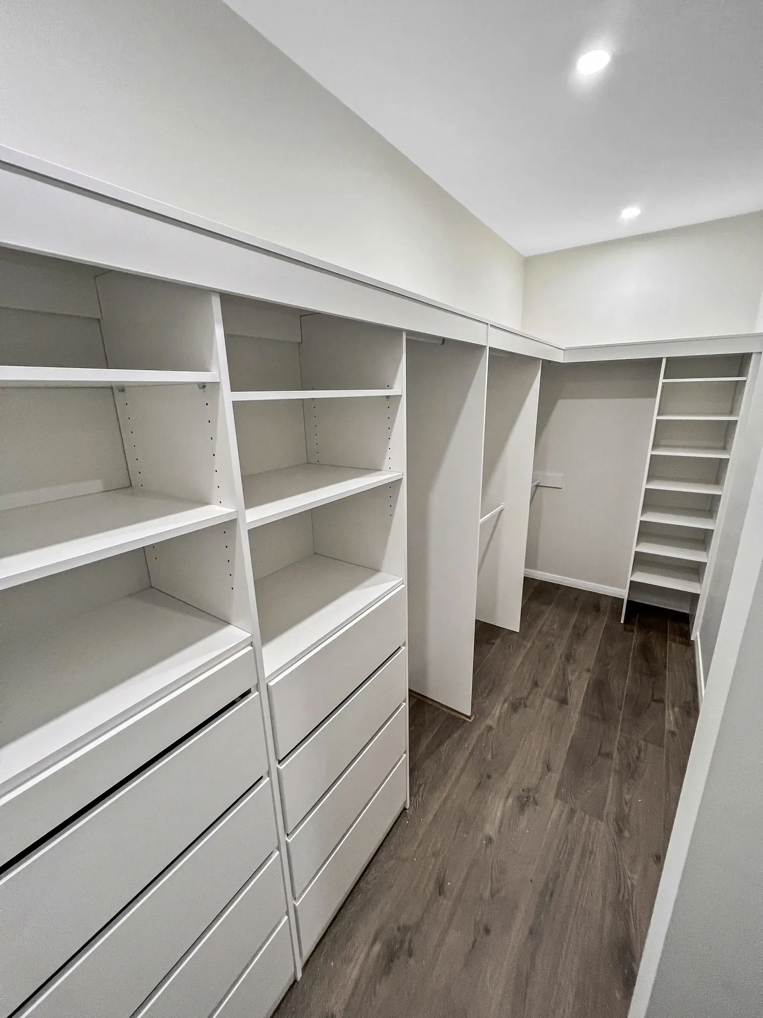 Bespoke Wardrobe Design Photo
