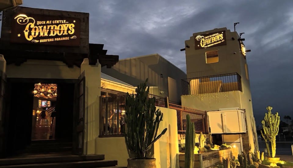 Cowboys Surfers Paradise - Exterior