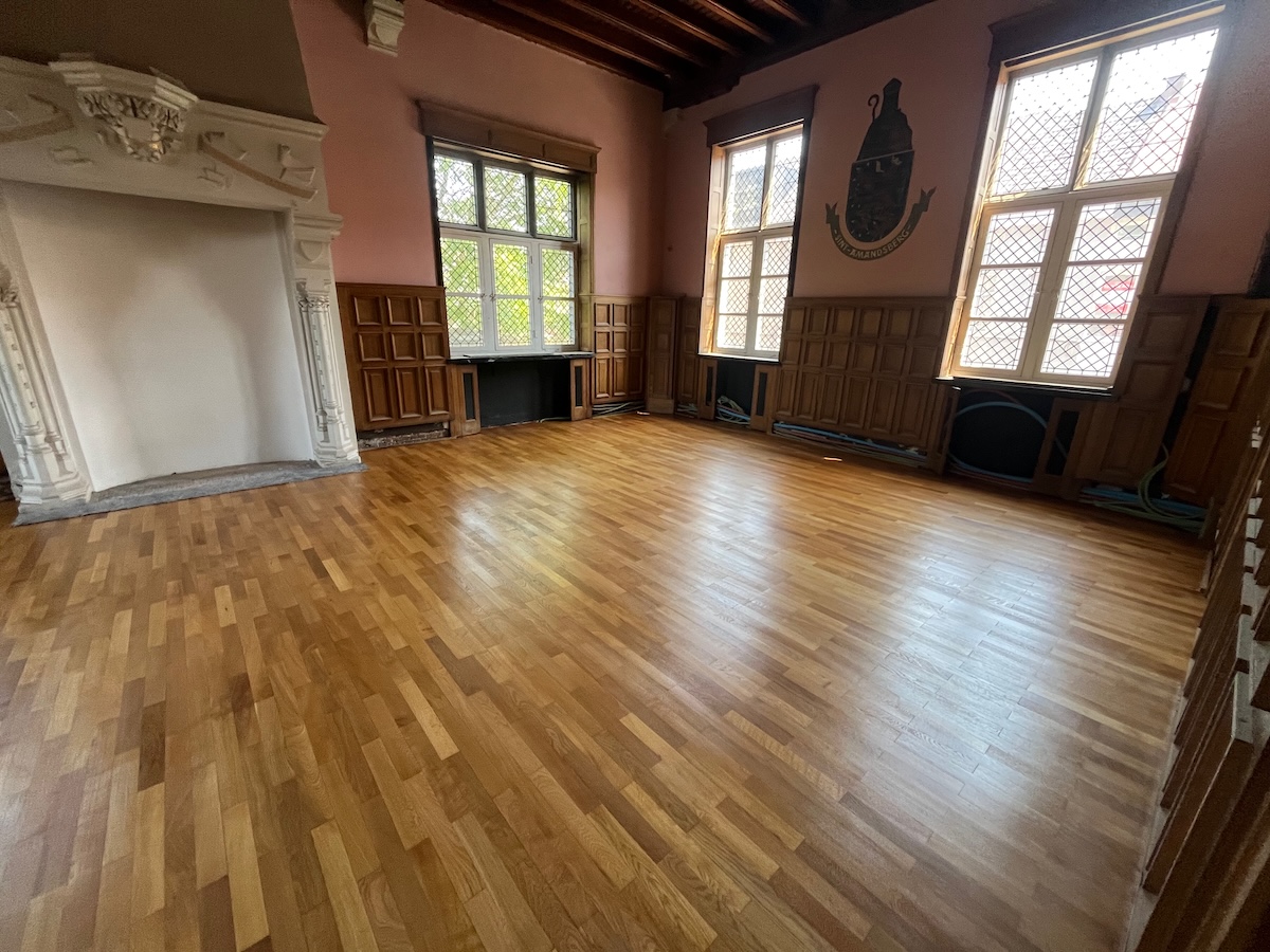 Foto zaalhuur raadzaal - Liefde