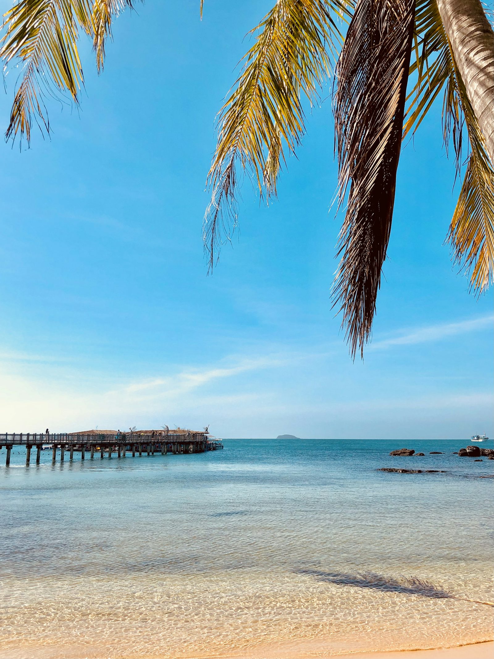 Where to Stay in Vietnam, Part 3b: The Islands & South — Phu Quoc, Con Dao & Halong Cruises (2026)