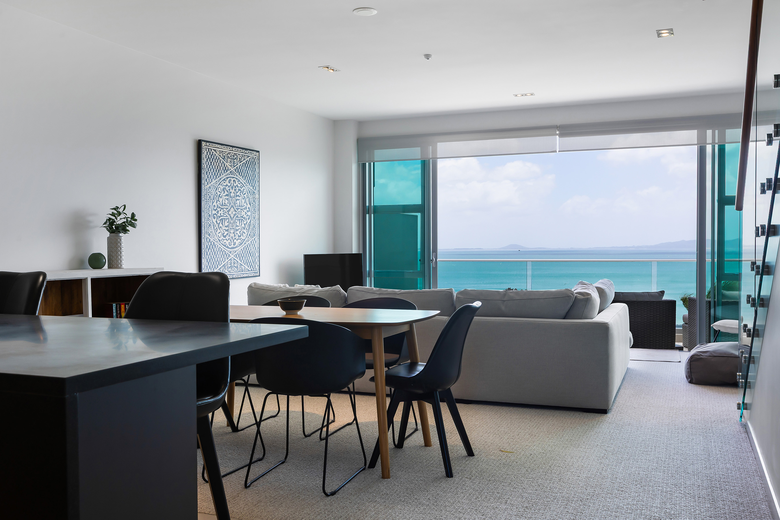 Room Img