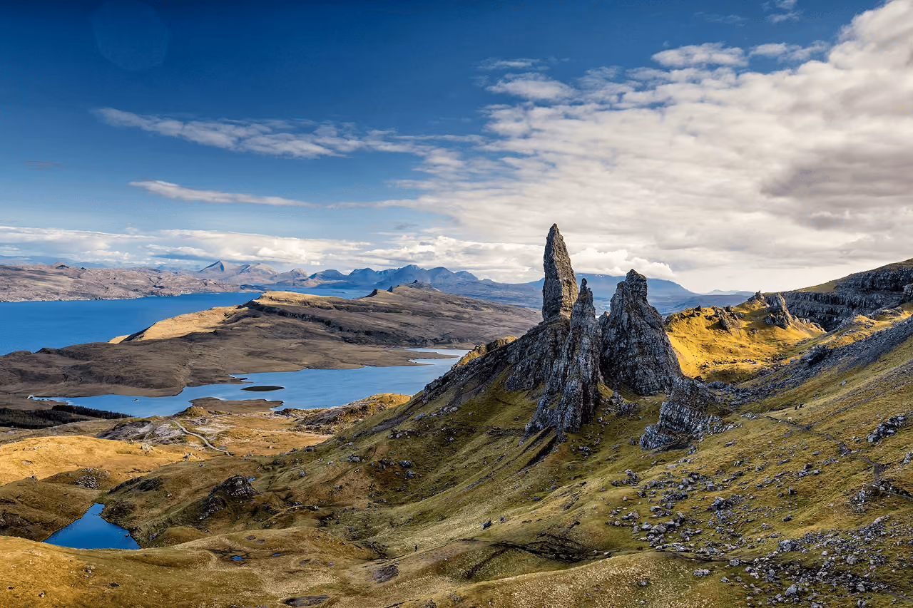 Isle of Skye: Misty Peaks & Mythic Landscapes