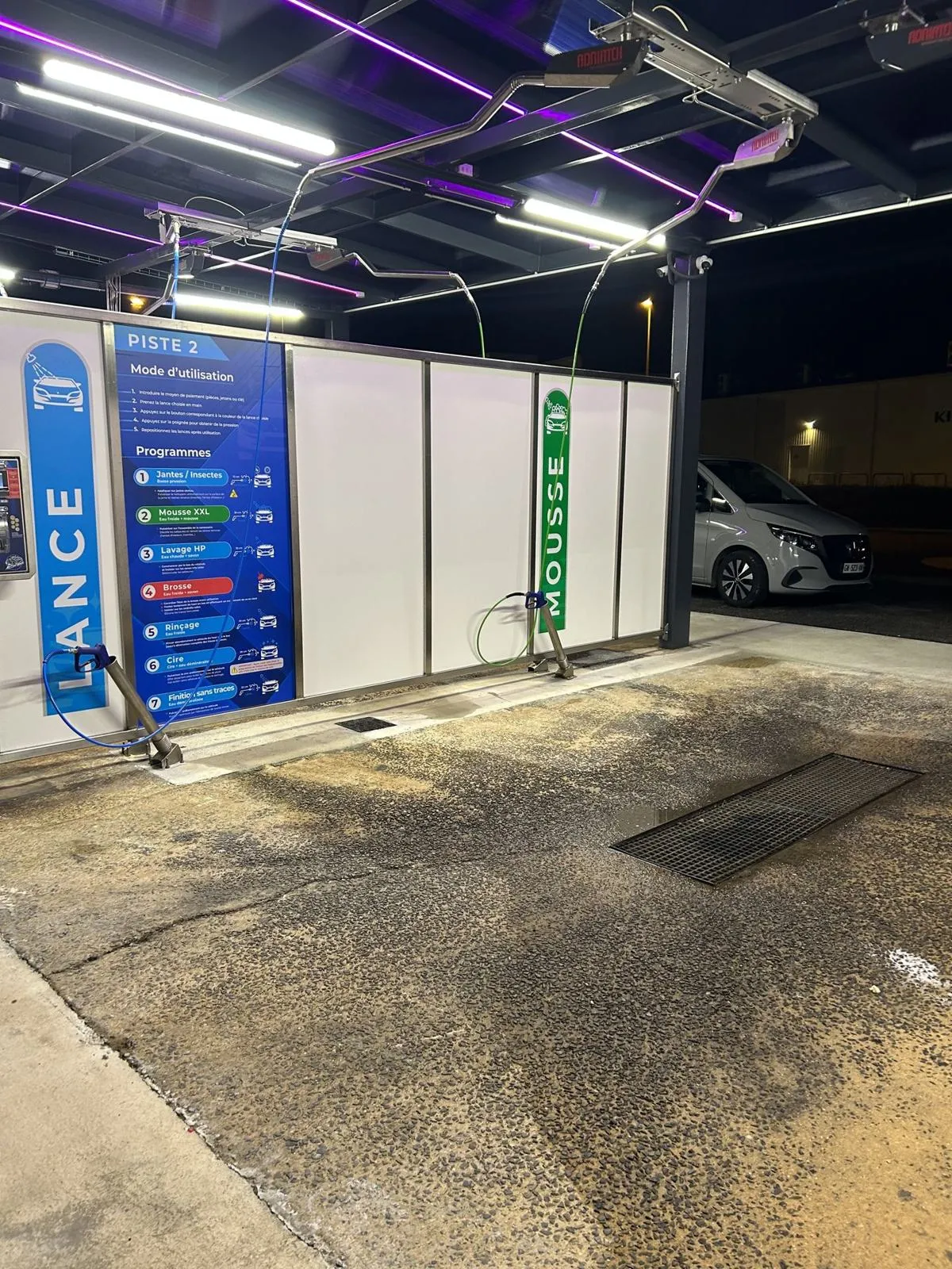 Pistes de lavage rénovées d'une station
