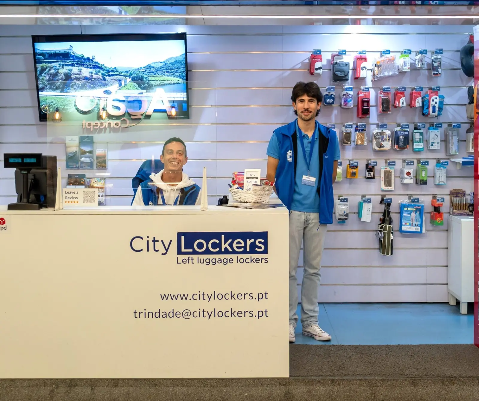 City Lockers staffed left-luggage shop