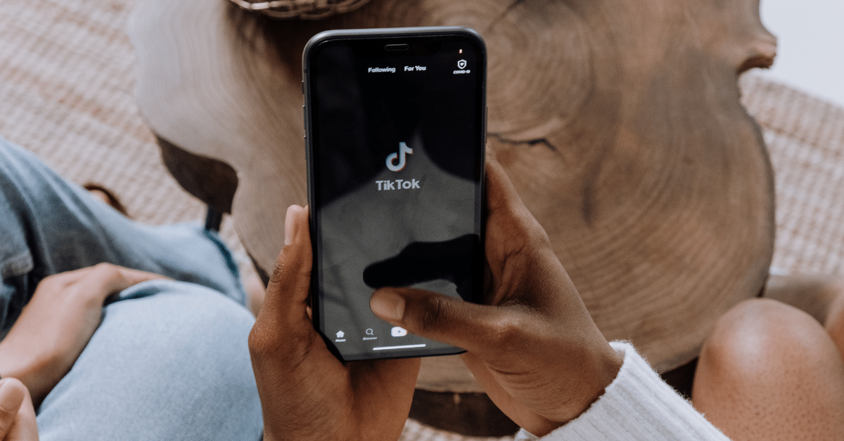 Person Holding Black Android SmartphoneView more by cottonbro studio from Pexels