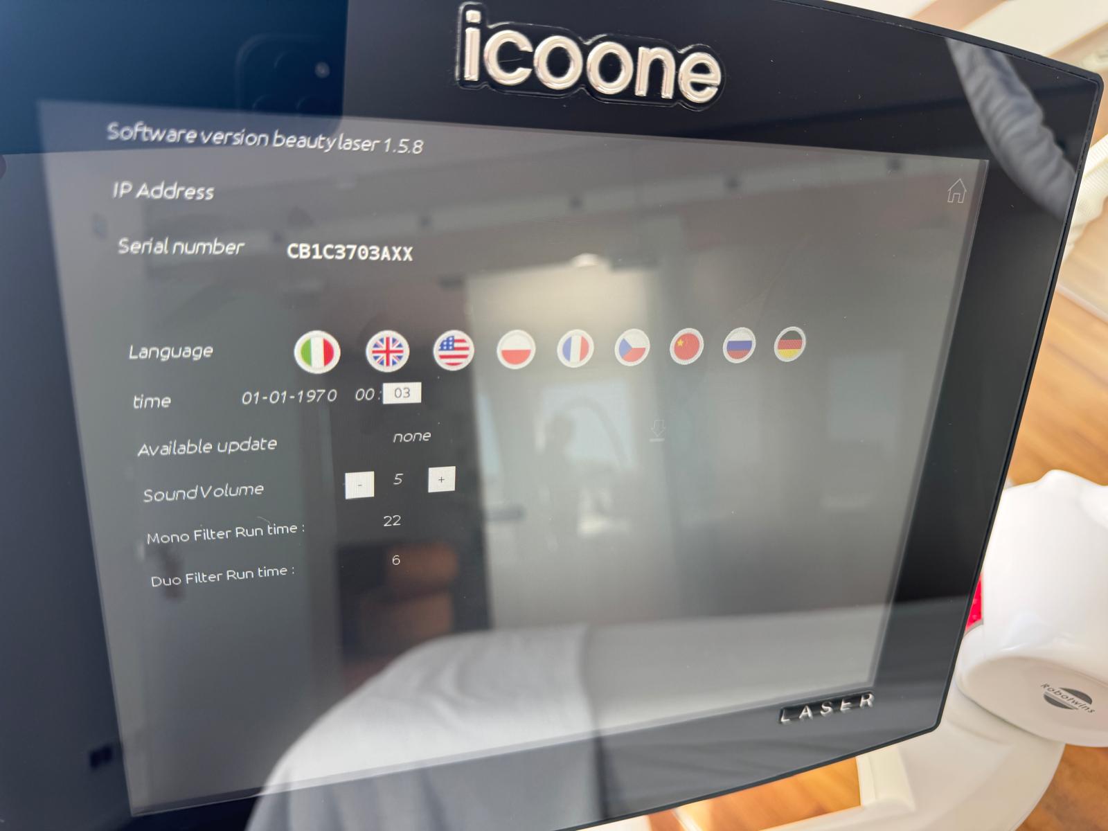 ICOONE Laser Beauty serial number and software information display showing software version 1.5.8
