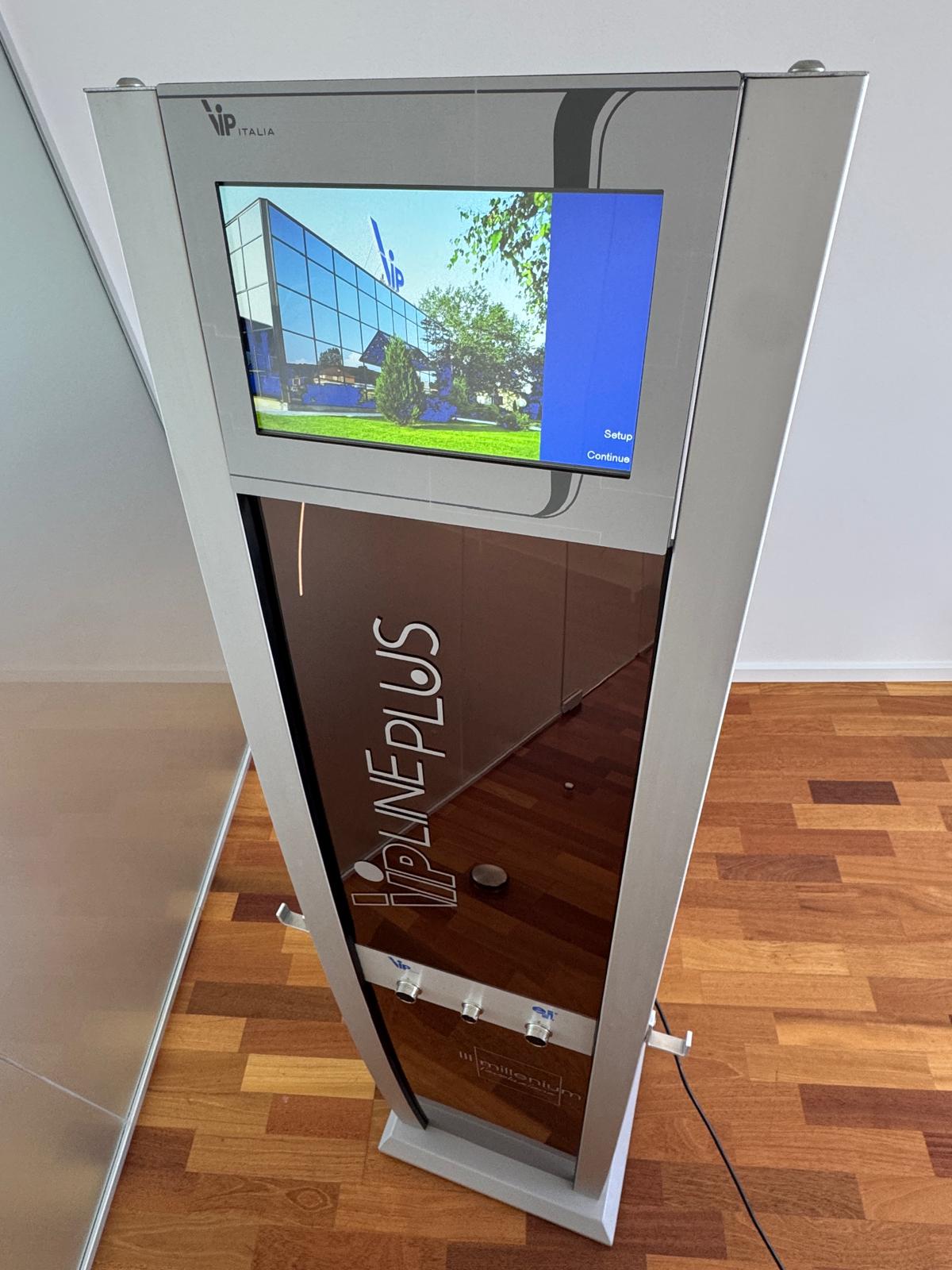 VIP Italia Line Plus Evoluzione display and control panel