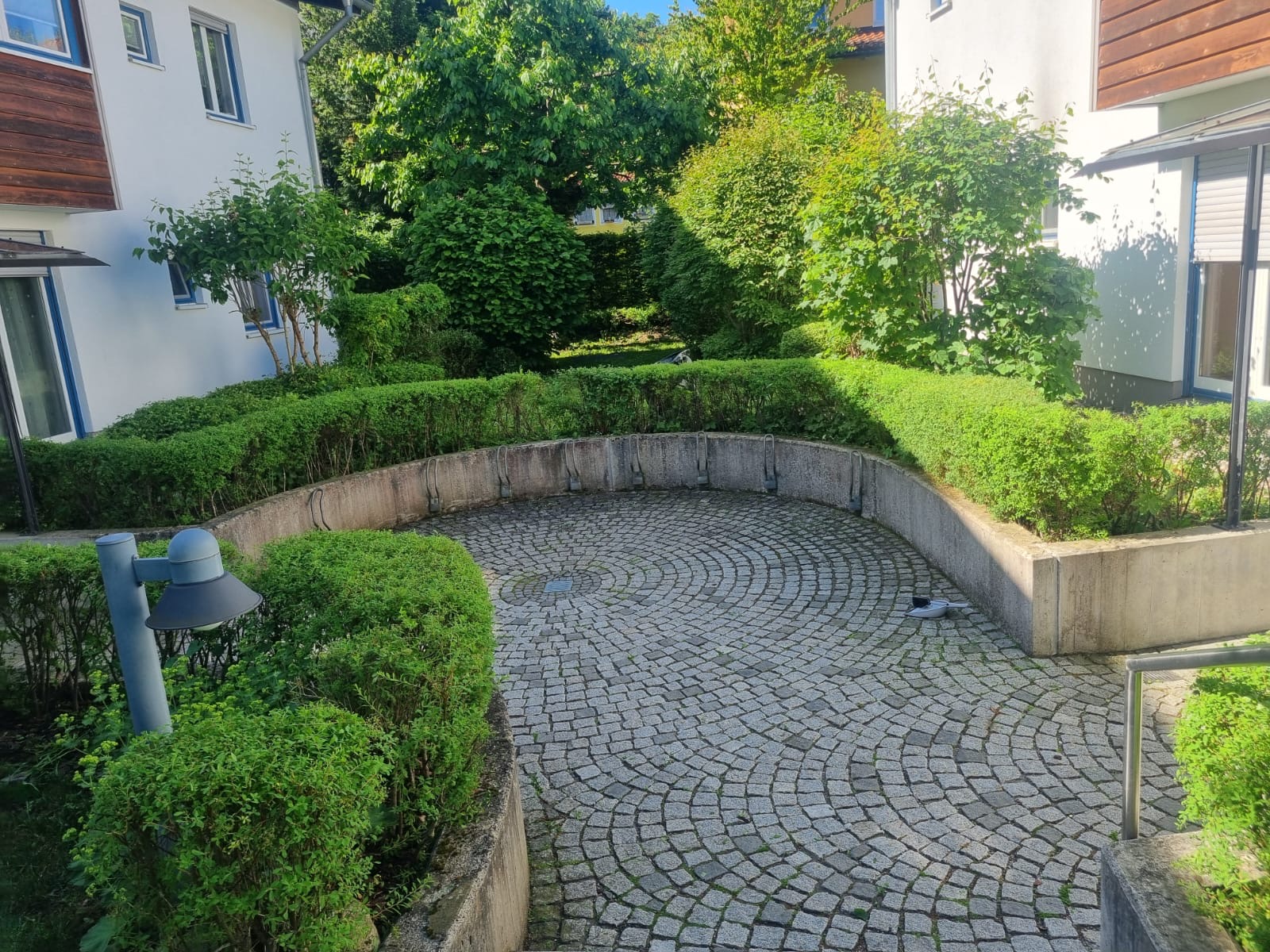 Rasenpflege für private Gärten und Grundstücke