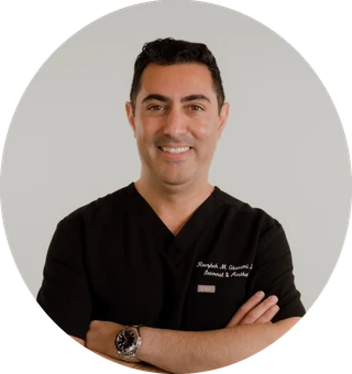 Dr. Roozbeh Ghavami, MD, internal medicine and aesthetic physician at PhillyMedClub in Philadelphia