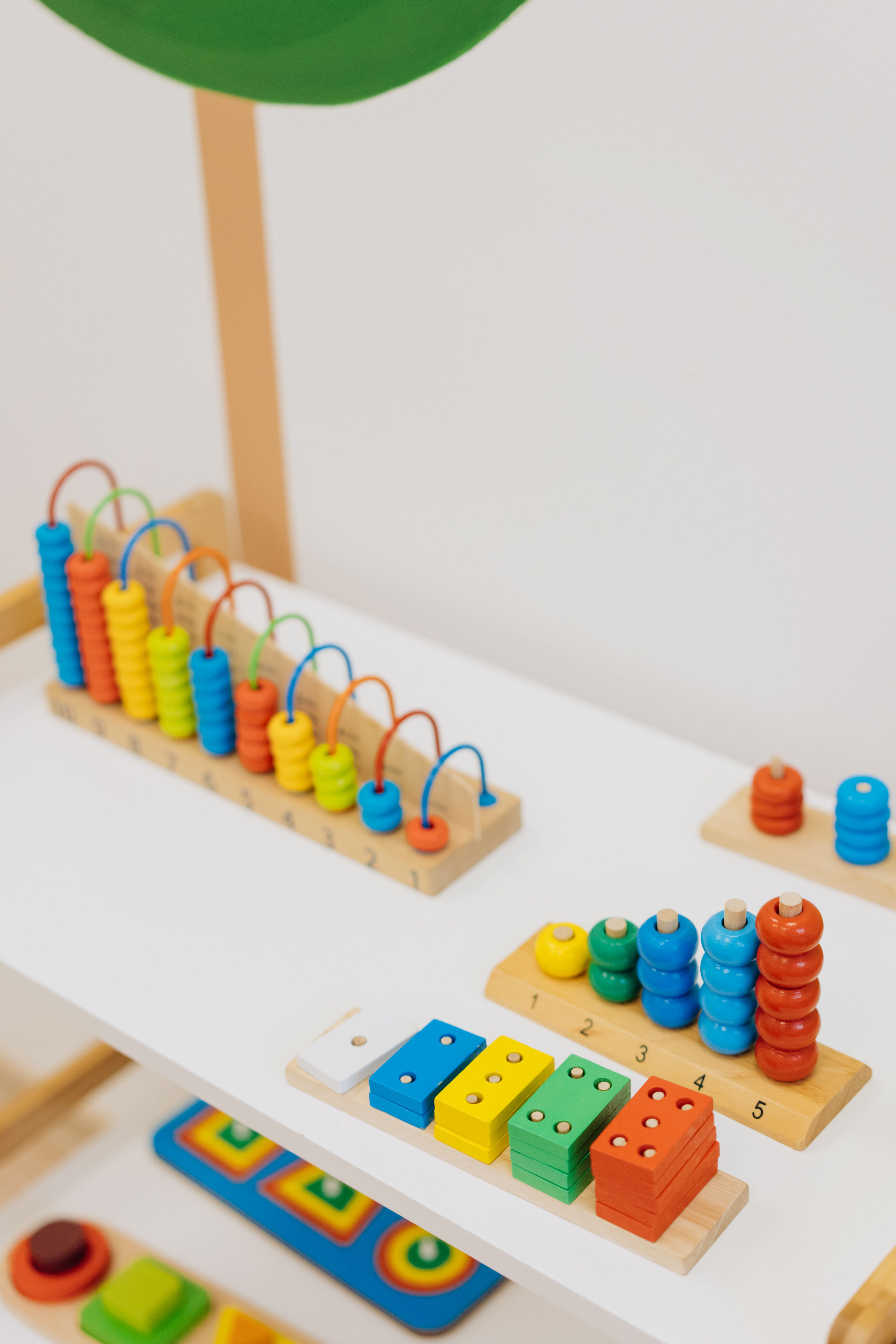 Bouliers colorés pour enfants